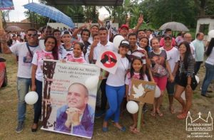 Read more about the article Pe. Rogério Ruvoletto é homenageado na VIII Caminhada pela Paz
