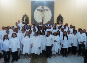 Read more about the article Área Missionária do setor Maria Mãe da Igreja celebra o envio de 40 ministros da Eucaristia e da Palavra