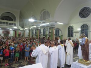 Read more about the article Fiéis participam do encerramento dos festejos de São José Operário com missa e procissão