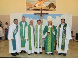 Read more about the article Dom Sergio celebra missa de ação de graças pelo aniversário de ordenação sacerdotal de pe. Cairo, Jardson e Gilson