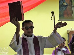 Read more about the article Pe. Francisco toma posse como pároco da Área Missionária Santíssimo Redentor