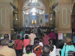Read more about the article Fiéis participam da solenidade da Páscoa de Cristo na Catedral Metropolitana de Manaus