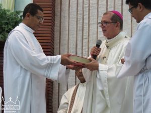Read more about the article Pe. Orlando toma posse como novo pároco da paroquia de São Francisco de Assis
