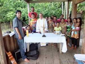 Read more about the article Visita Pastoral à comunidades ribeirinhas da Paróquia Santo Ângelo, no município de Novo Airão