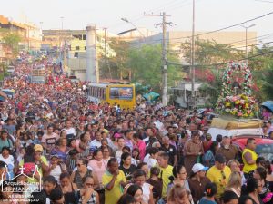 Read more about the article Paróquia São Francisco das Chagas reúne milhares de fiéis em procissão e missa em honra à São Francisco