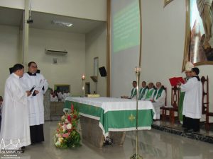 Read more about the article Pe. Cairo Gama toma posse como novo pároco da paróquia de Santa Teresinha