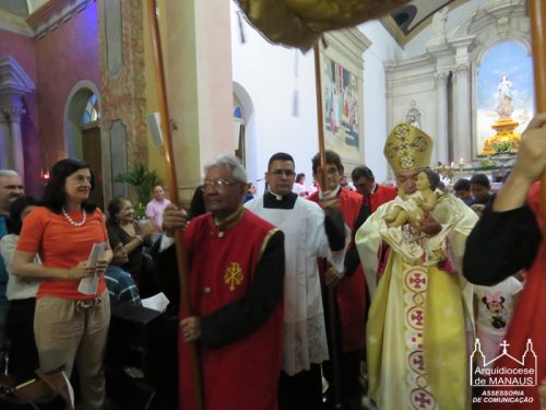 Missa da noite de natal celebra o nascimento do Menino Jesus | Arquidiocese  de Manaus