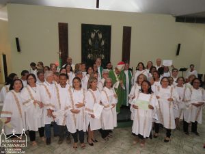 Read more about the article Paróquia N. Sra. Rainha dos Apóstolos celebra o envio e reenvio de 46 Ministros