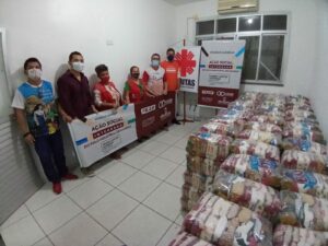 Read more about the article Parceria permite distribuição de cartão alimentação e cestas básicas para famílias pobres em Manaus