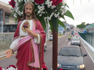 Read more about the article Festa do Sagrado Coração de Jesus é marcada por carreata e missas