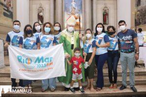 Read more about the article Fiéis celebram Domingo de Ramos na Catedral Metropolitana de Manaus