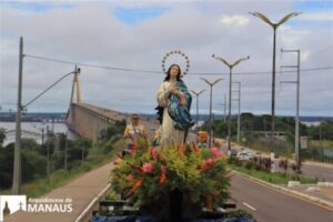Read more about the article Imagem da Padroeira do Amazonas faz transladação de Cacau Pirêra até Igreja da Matriz