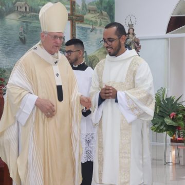 Cardeal Steiner ordena o seminarista Matheus Marques como novo Diácono Diocesano