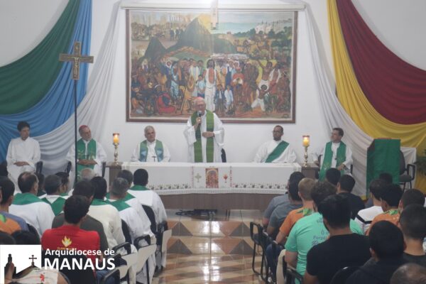 Read more about the article Cardeal celebra missa de encerramento da 1a. Experiência Missionária
