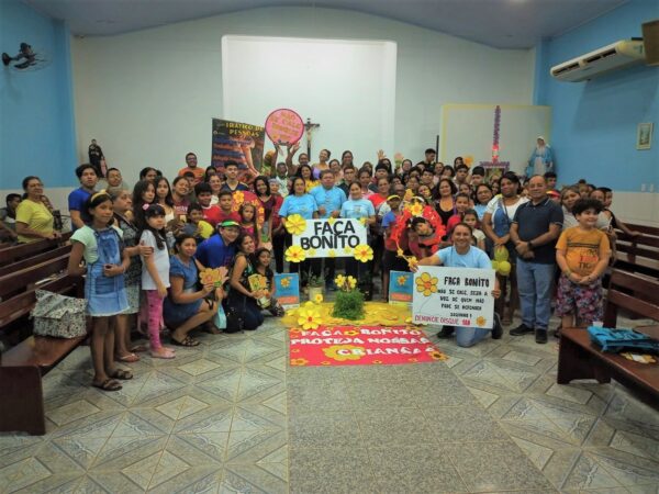 Read more about the article “Faça Bonito” realiza palestra na paróquia São Vicente de Paulo