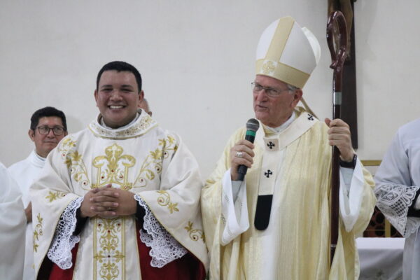 Read more about the article Paróquia São João Batista em Iranduba, ordena primeiro presbítero do Município