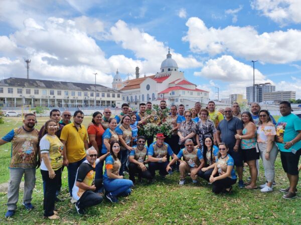 Read more about the article Imagem peregrina de Sant’Ana, de Óbidos – Pará é recebida em Manaus pela comunidade obidense