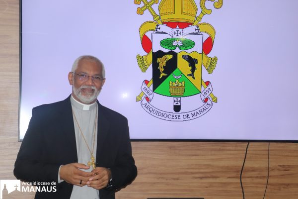 Read more about the article Presidência da CNBB emite saudação ao novo bispo eleito Mons. Zenildo Lima