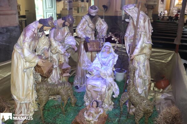 Read more about the article Missa de Natal na Catedral Metropolitana: “Deus no meio de nós, como um de nós”