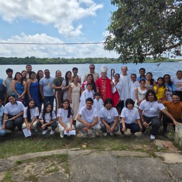 Visita Pastoral: Dom Hudson Ribeiro preside Sacramentos em Iranduba